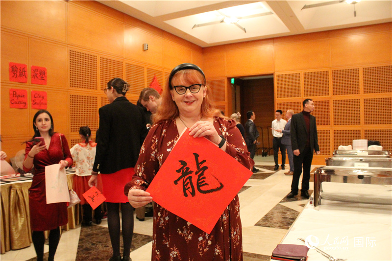 美国当地民众体验中国春节文化(图3)