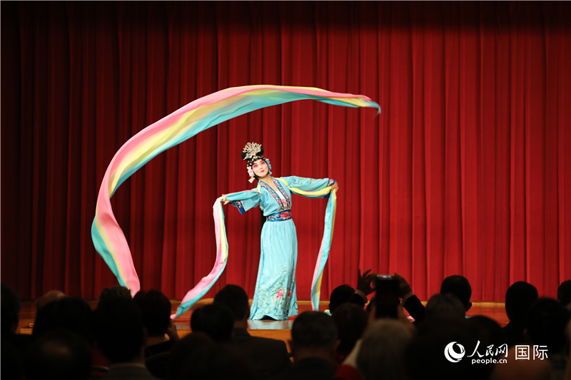 美国当地民众体验中国春节文化(图6)