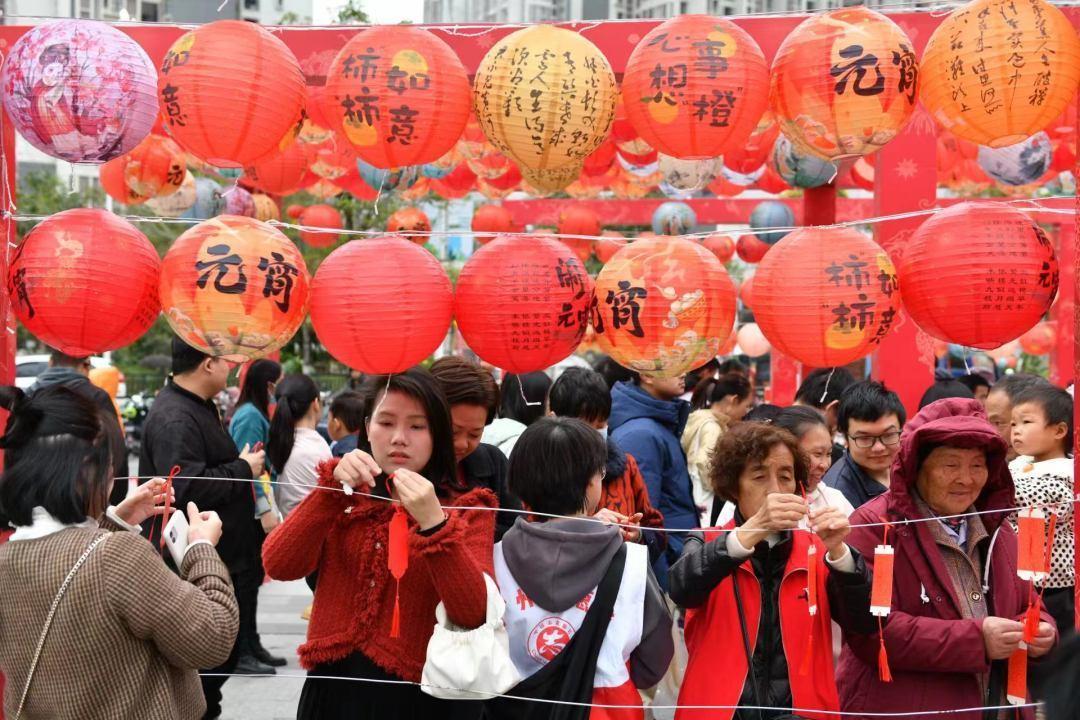 广府味·幸福年丨穿汉服、品非遗黄埔长岭街张灯结彩闹元宵