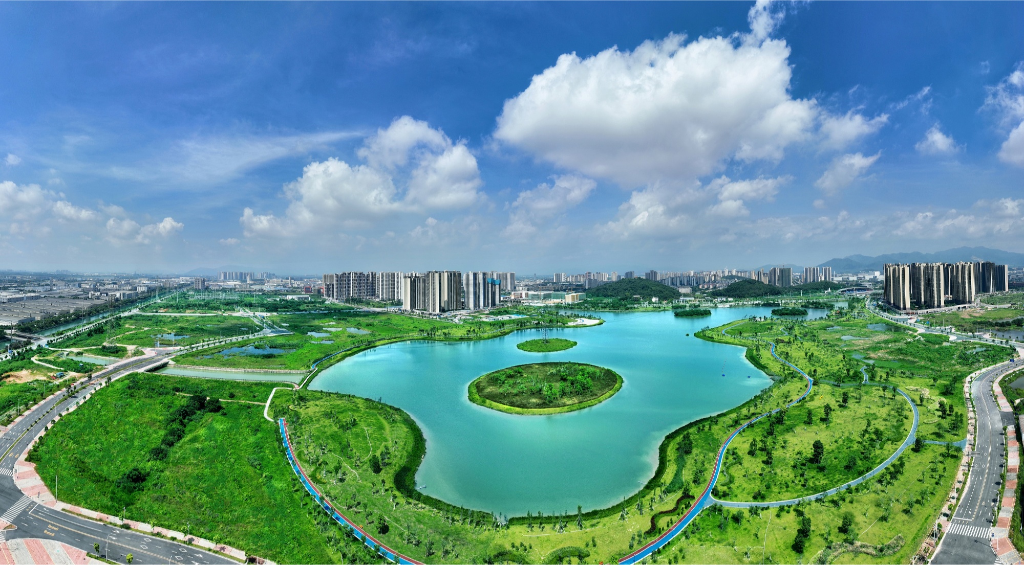 肇庆国家高新区麒麟湖片区商住综合体一期工程通过竣工验收(图2)