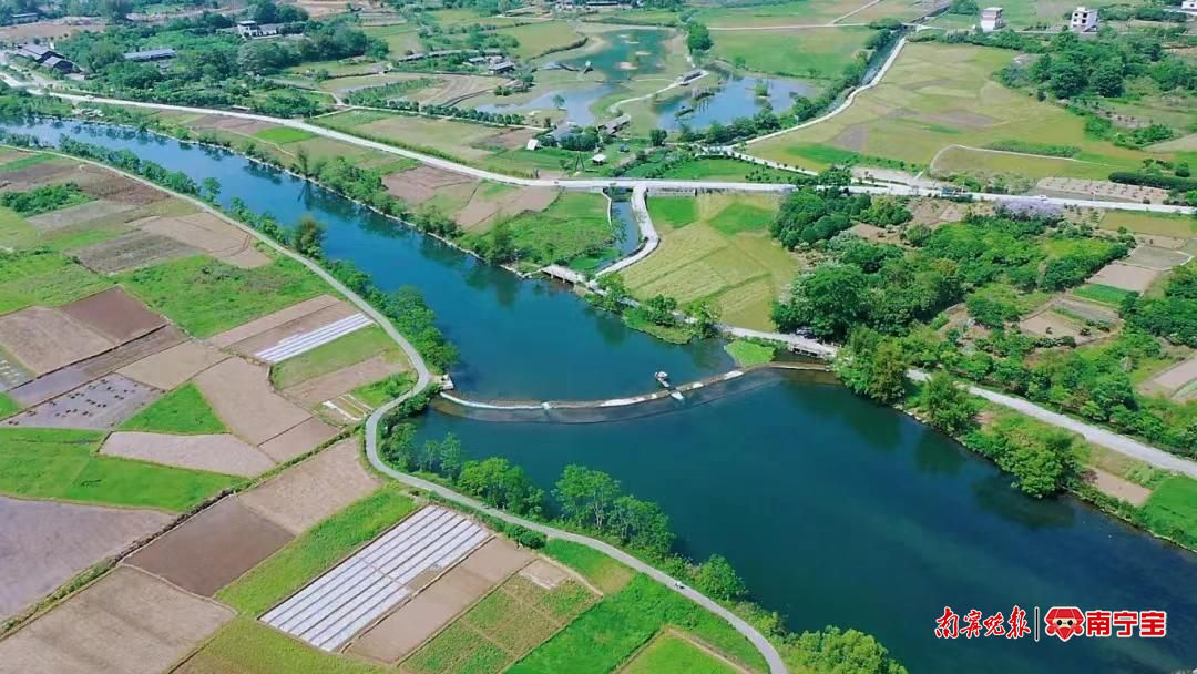 “公路就是风景”广西这条路全国“出圈”！(图2)