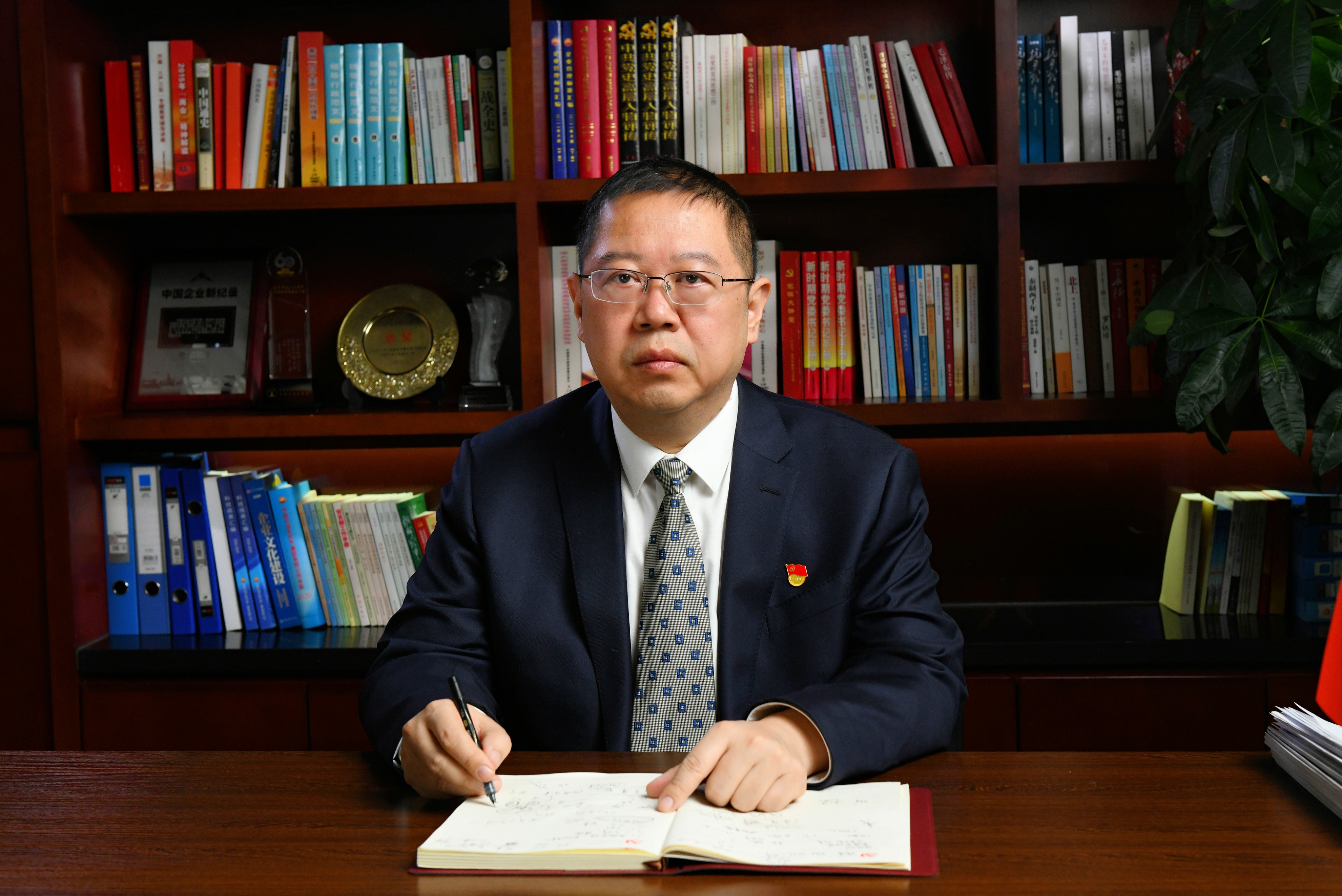 中油一建： 中! ——中国石油工程建设有限公司第一建设公司70年发展纪实(图12)