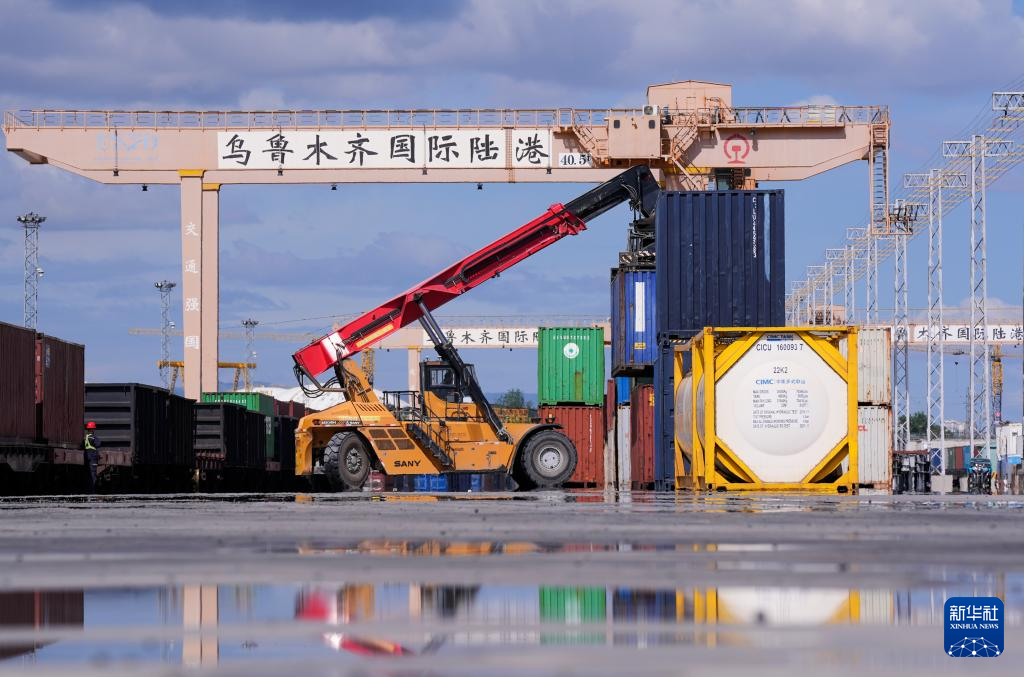 勇立潮头 天高地阔——新疆奋力推进“一带一路”核心区建设(图13)